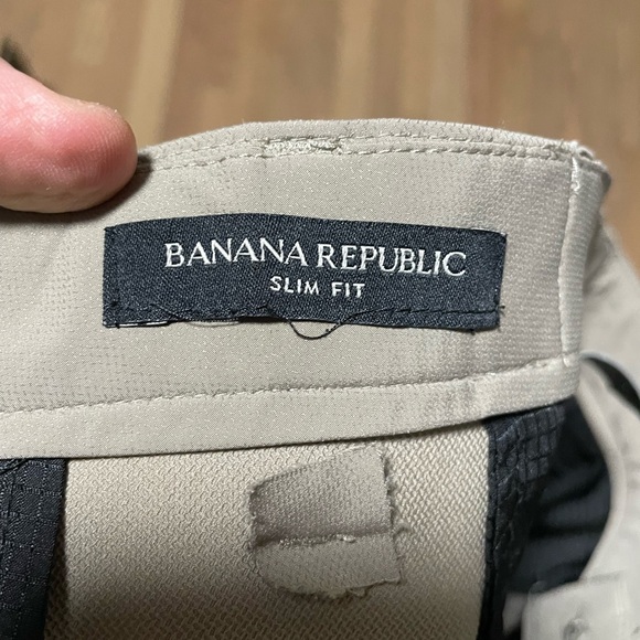 Banana Republic liteweight commuter pants - Picture 9 of 10
